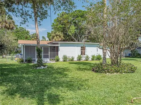 2716 53rd Avenue Vero Beach FL 32966