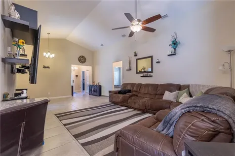 8195 Westfield Circle Vero Beach FL 32966