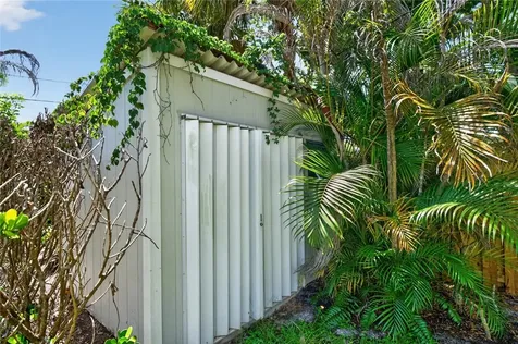 2436 17th Avenue Vero Beach FL 32960