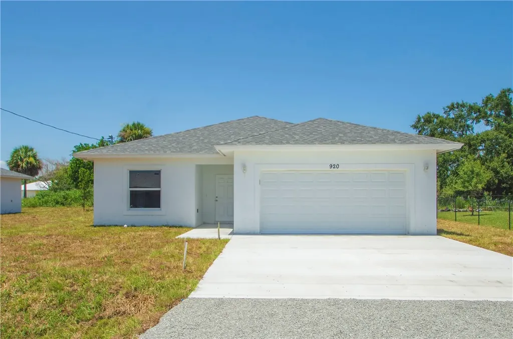 920 7th Street Vero Beach FL 32962