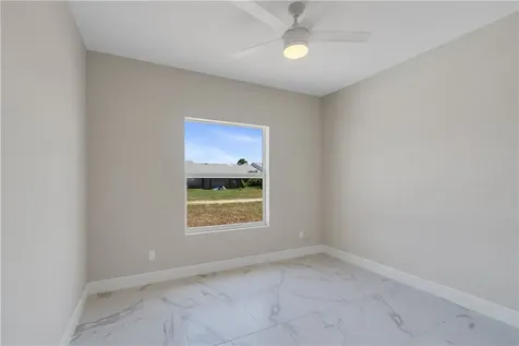 920 7th Street Vero Beach FL 32962