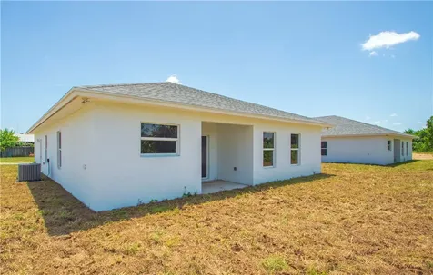 920 7th Street Vero Beach FL 32962