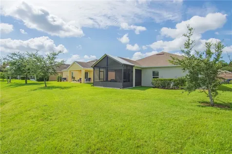 8058 Westfield Circle Vero Beach FL 32966