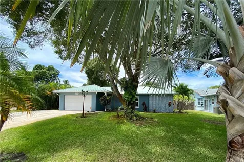 1325 42nd Avenue Vero Beach FL 32960