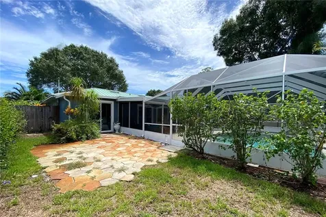 1325 42nd Avenue Vero Beach FL 32960