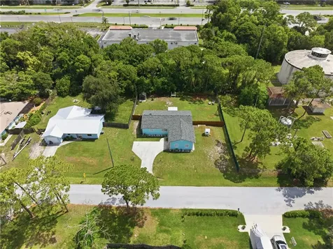 4251 SE Dixie Ross Street Stuart FL 34997