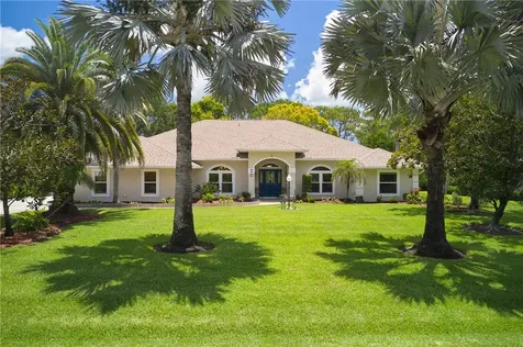 83 Blue Island Street Sebastian FL 32958