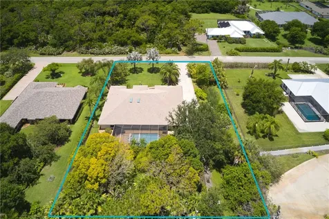 83 Blue Island Street Sebastian FL 32958