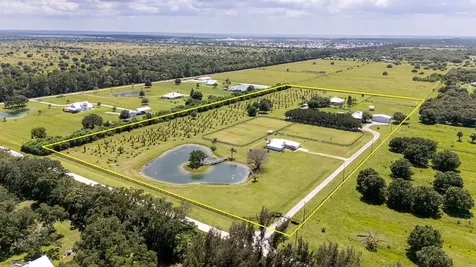 2305 58th Avenue SW Vero Beach FL 32968