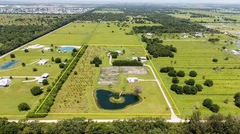 2301 & 2305 58th Avenue SW Vero Beach FL 32968