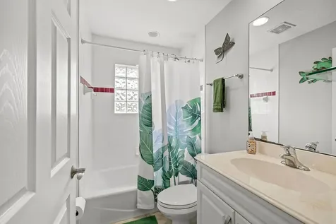 2305 58th Avenue SW Vero Beach FL 32968
