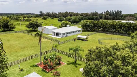 2301 & 2305 58th Avenue SW Vero Beach FL 32968