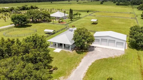 2301 & 2305 58th Avenue SW Vero Beach FL 32968