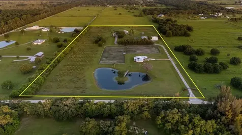 2301 & 2305 58th Avenue SW Vero Beach FL 32968