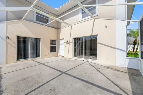 1542 N Lawnwood Circle Fort Pierce FL 34950
