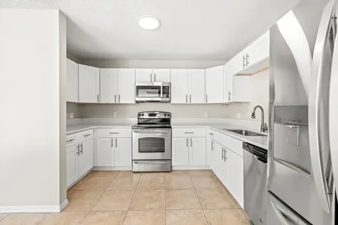 1542 N Lawnwood Circle Fort Pierce FL 34950