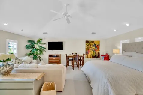 1050 Harbor Island Lane Vero Beach FL 32967