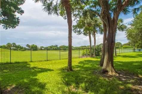 5035 Fairways Circle Vero Beach FL 32967