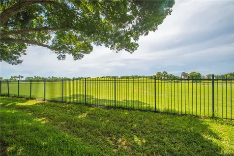 5035 Fairways Circle Vero Beach FL 32967