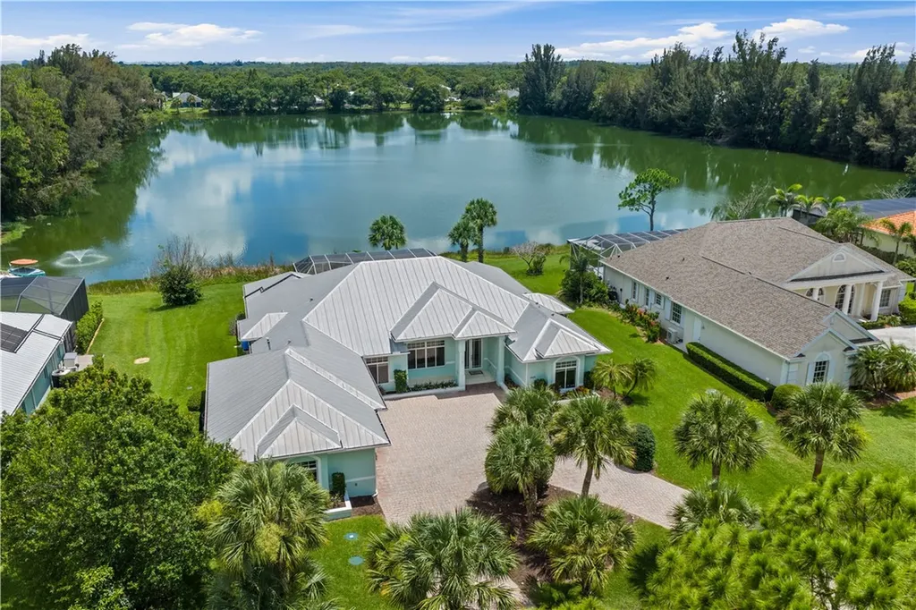 6525 7th Manor Vero Beach FL 32968