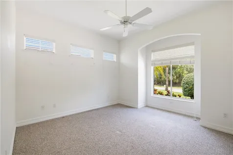 6525 7th Manor Vero Beach FL 32968