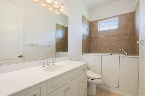 6525 7th Manor Vero Beach FL 32968