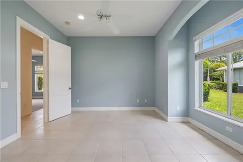 6525 7th Manor Vero Beach FL 32968