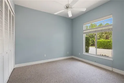 6525 7th Manor Vero Beach FL 32968
