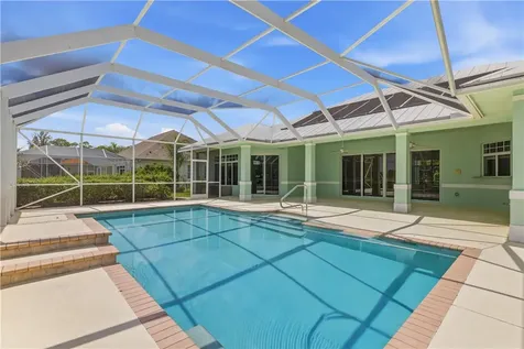 6525 7th Manor Vero Beach FL 32968