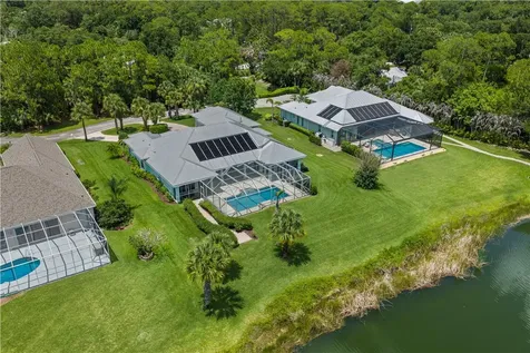 6525 7th Manor Vero Beach FL 32968