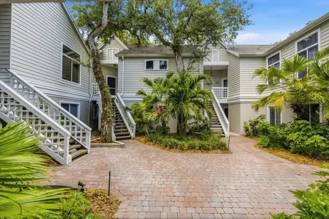 1335 Winding Oaks Circle E Vero Beach FL 32963