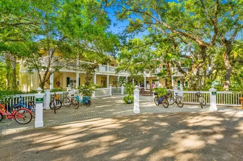 1335 Winding Oaks Circle E Vero Beach FL 32963