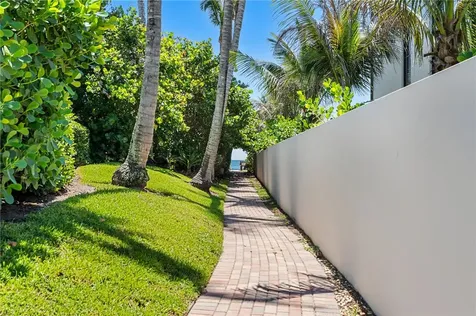 1810 Sand Dollar Way Vero Beach FL 32963