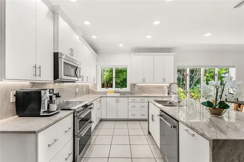 1810 Sand Dollar Way Vero Beach FL 32963