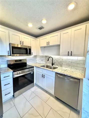 61 Woodland Drive Vero Beach FL 32962