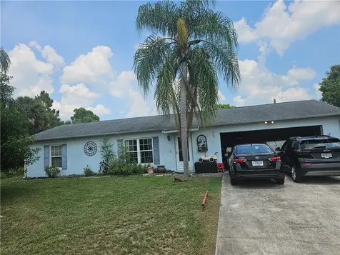 689 Caballero Avenue SE Palm Bay FL 32909