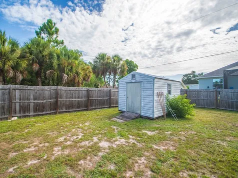 689 Caballero Avenue SE Palm Bay FL 32909