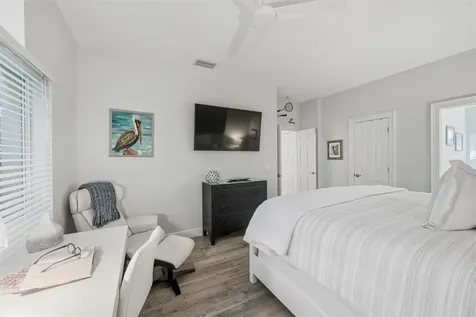 1235 Winding Oaks Circle E Vero Beach FL 32963
