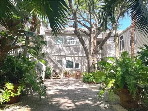1235 Winding Oaks Circle E Vero Beach FL 32963