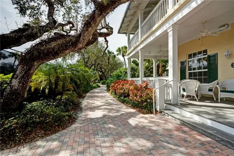 1295 Winding Oaks Circle E Vero Beach FL 32963