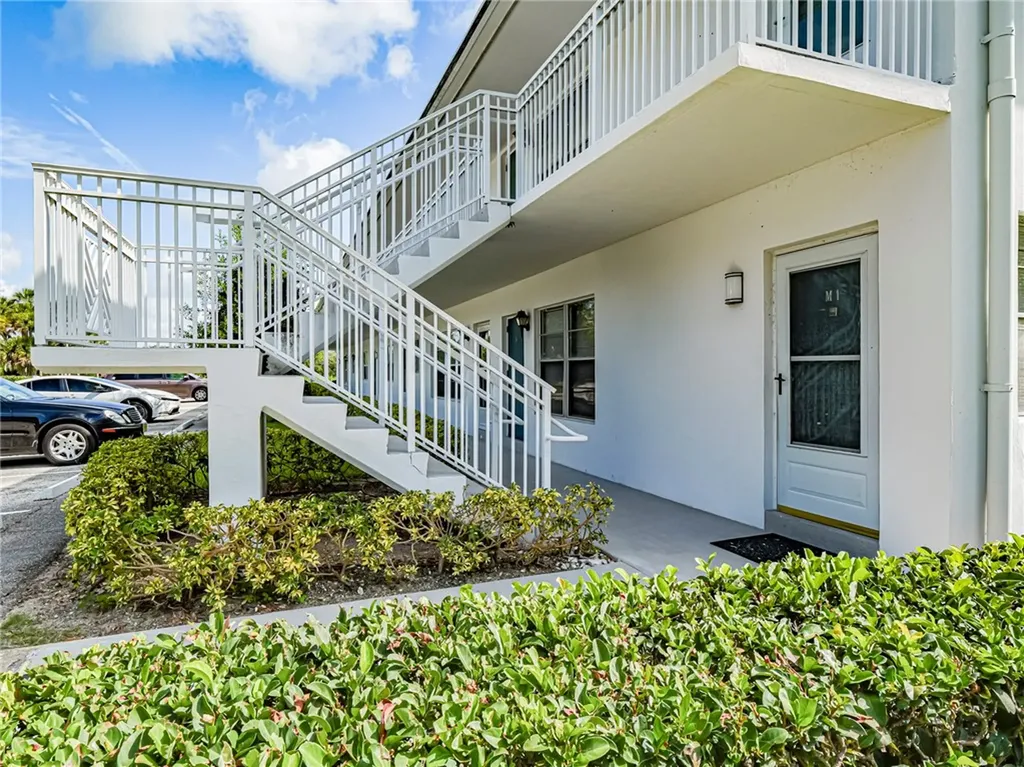 2800 Indian River Boulevard Vero Beach FL 32960