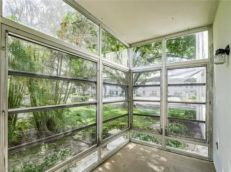 2800 Indian River Boulevard Vero Beach FL 32960