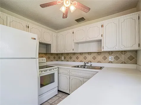 2800 Indian River Boulevard Vero Beach FL 32960