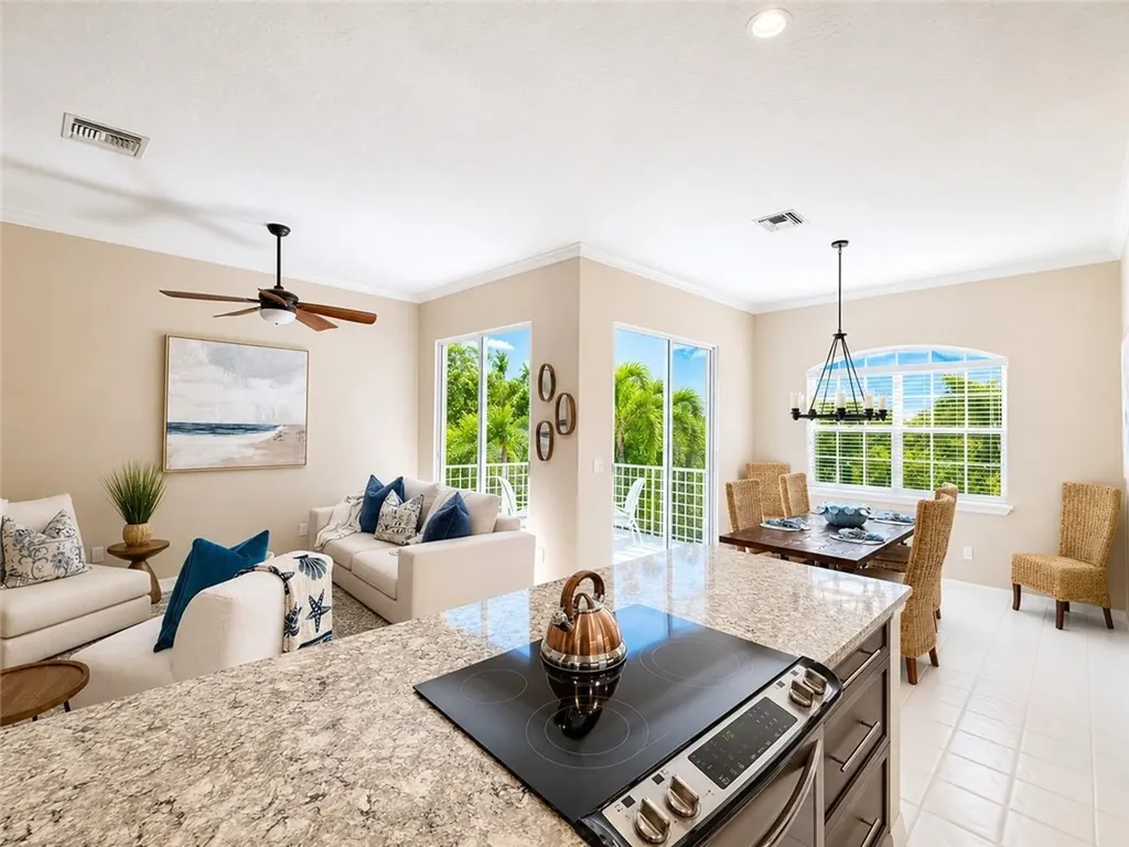 1440 Winding Oaks Circle W Vero Beach FL 32963