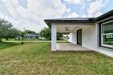 8616 100th Avenue Vero Beach FL 32967