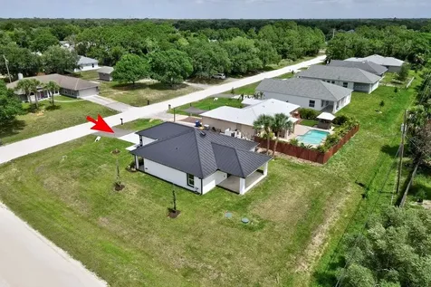 8616 100th Avenue Vero Beach FL 32967