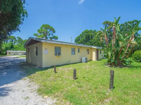 3760 47th Street Vero Beach FL 32967