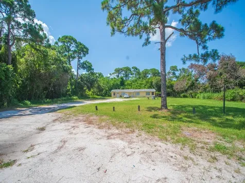 3760 47th Street Vero Beach FL 32967
