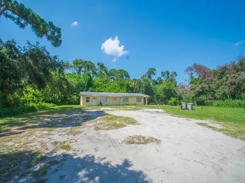 3760 47th Street Vero Beach FL 32967