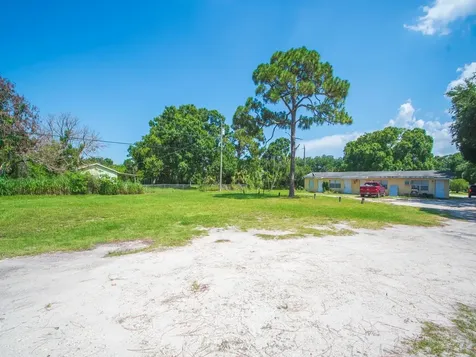 3760 47th Street Vero Beach FL 32967